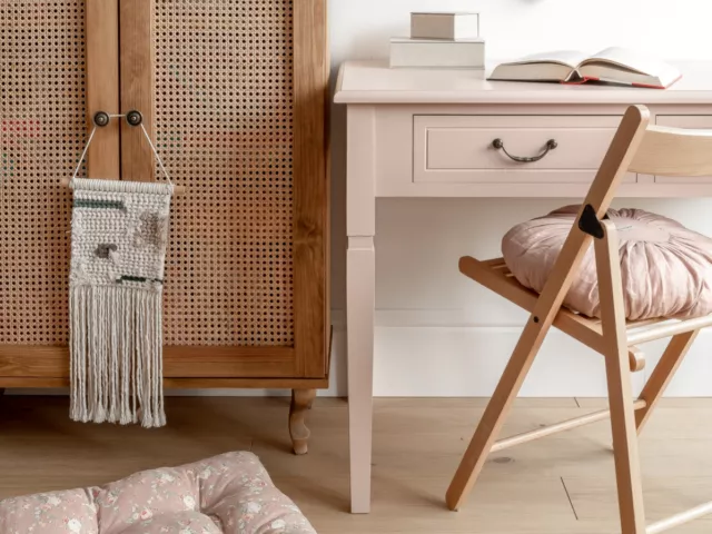listwy białe przypodłogowe Mardom Decor
